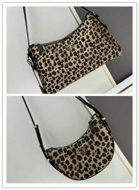 Picture of Prada Handbags _SKUfw179566343fw